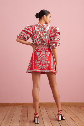 karavan clothing fashion spring summer 24 collection yana shirt