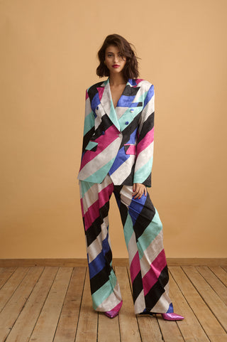 karavan clothing fashion KRVN well i did fall winter 24 25 christmas edition kim blazer stripes tie dye colors