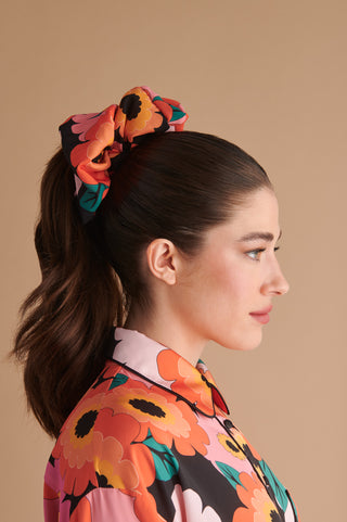 Jennifer Scrunchie (Daisies Orange)